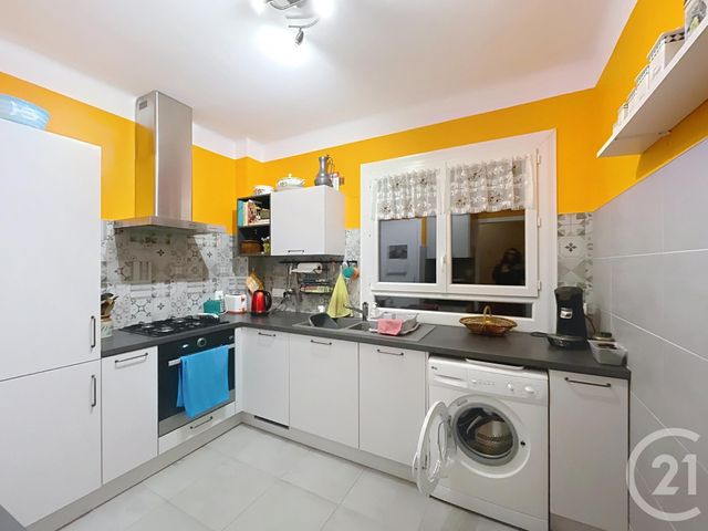 Appartement F3 à vendre - 3 pièces - 68.02 m2 - CERET - 66 - LANGUEDOC-ROUSSILLON - Century 21 Agence Des Cerisiers