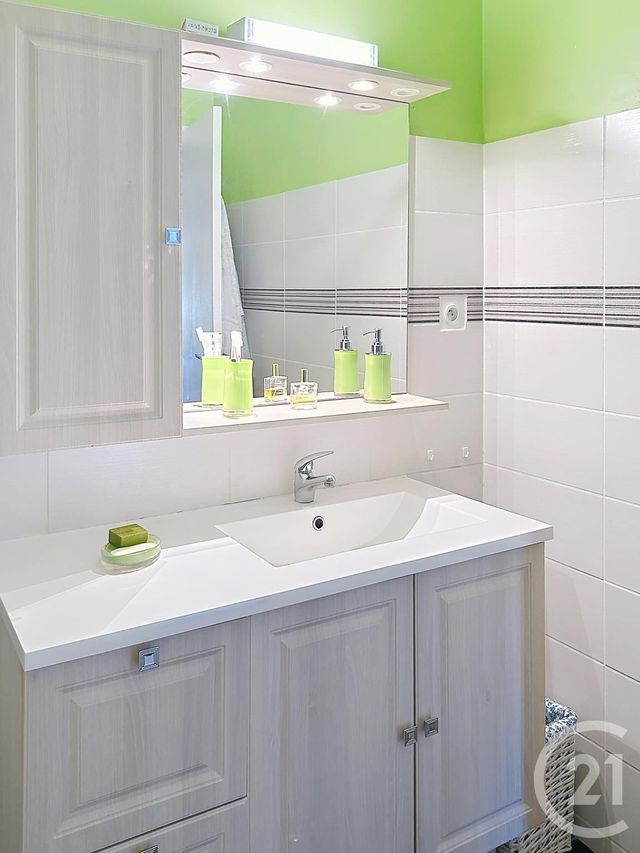 Appartement F3 à vendre - 3 pièces - 68.02 m2 - CERET - 66 - LANGUEDOC-ROUSSILLON - Century 21 Agence Des Cerisiers