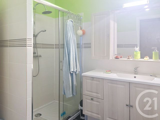 Appartement F3 à vendre - 3 pièces - 68.02 m2 - CERET - 66 - LANGUEDOC-ROUSSILLON - Century 21 Agence Des Cerisiers