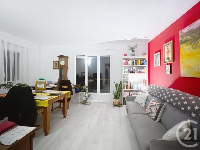Appartement F3 à vendre - 3 pièces - 68.02 m2 - CERET - 66 - LANGUEDOC-ROUSSILLON - Century 21 Agence Des Cerisiers