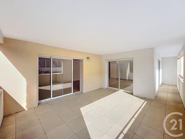 Afficher la photo en grand Appartement F3 à vendre - 3 pièces - 114.01 m2 - CERET - 66 - LANGUEDOC-ROUSSILLON - Century 21 Agence Des Cerisiers