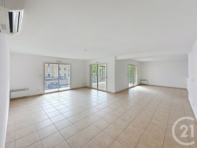 Afficher la photo en grand Appartement F3 à vendre - 3 pièces - 114.01 m2 - CERET - 66 - LANGUEDOC-ROUSSILLON - Century 21 Agence Des Cerisiers