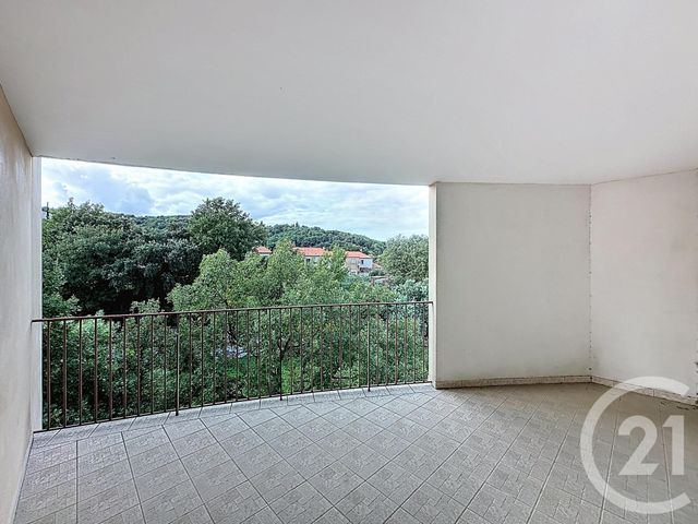 Afficher la photo en grand Appartement F3 à vendre - 3 pièces - 120.36 m2 - CERET - 66 - LANGUEDOC-ROUSSILLON - Century 21 Agence Des Cerisiers