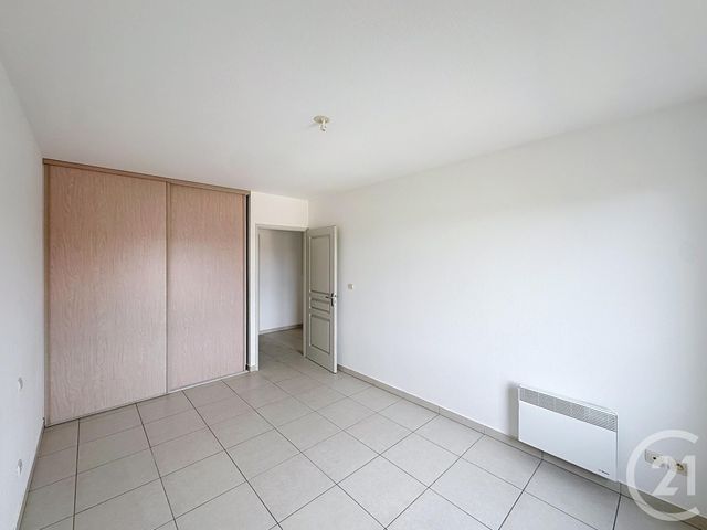 Afficher la photo en grand Appartement F3 à vendre - 3 pièces - 120.36 m2 - CERET - 66 - LANGUEDOC-ROUSSILLON - Century 21 Agence Des Cerisiers