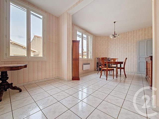 Afficher la photo en grand Appartement F3 à vendre - 3 pièces - 75.48 m2 - CERET - 66 - LANGUEDOC-ROUSSILLON - Century 21 Agence Des Cerisiers