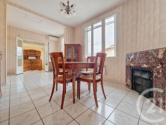 Afficher la photo en grand Appartement F3 à vendre - 3 pièces - 75.48 m2 - CERET - 66 - LANGUEDOC-ROUSSILLON - Century 21 Agence Des Cerisiers