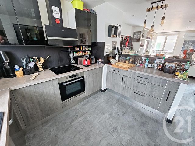 Appartement F2 à vendre - 2 pièces - 54.75 m2 - AMELIE LES BAINS PALALDA - 66 - LANGUEDOC-ROUSSILLON - Century 21 Agence Des Cerisiers