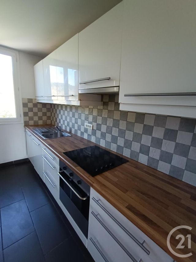Appartement F4 à vendre - 4 pièces - 82.11 m2 - AMELIE LES BAINS PALALDA - 66 - LANGUEDOC-ROUSSILLON - Century 21 Agence Des Cerisiers