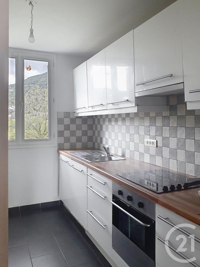 Appartement F4 à vendre - 4 pièces - 82.11 m2 - AMELIE LES BAINS PALALDA - 66 - LANGUEDOC-ROUSSILLON - Century 21 Agence Des Cerisiers