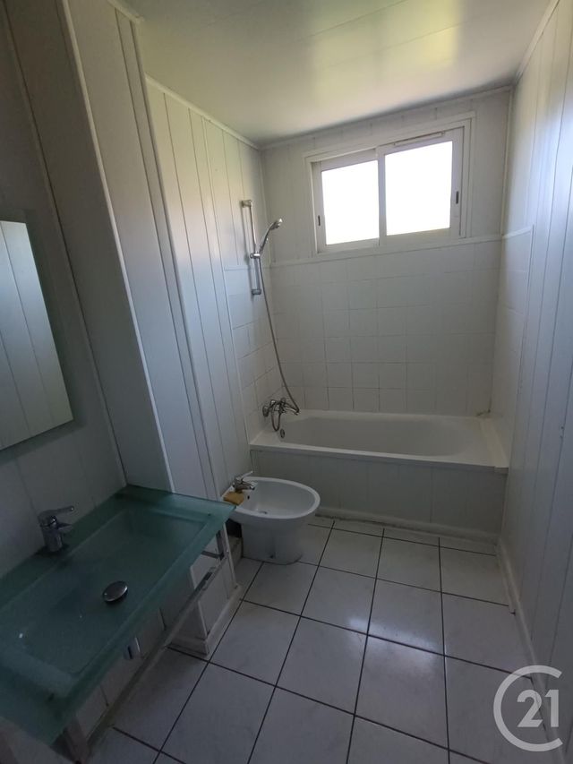 Appartement F4 à vendre - 4 pièces - 82.11 m2 - AMELIE LES BAINS PALALDA - 66 - LANGUEDOC-ROUSSILLON - Century 21 Agence Des Cerisiers