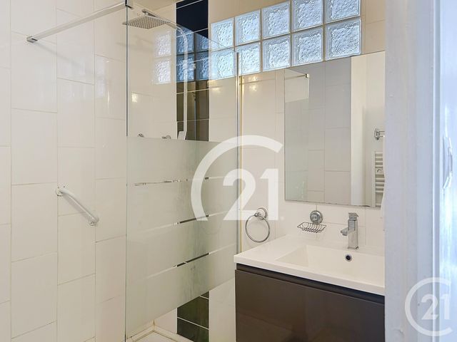 Appartement F3 à vendre - 3 pièces - 65.1 m2 - AMELIE LES BAINS PALALDA - 66 - LANGUEDOC-ROUSSILLON - Century 21 Agence Des Cerisiers