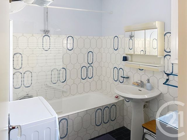 Appartement T2 à vendre - 2 pièces - 53.2 m2 - AMELIE LES BAINS PALALDA - 66 - LANGUEDOC-ROUSSILLON - Century 21 Agence Des Cerisiers