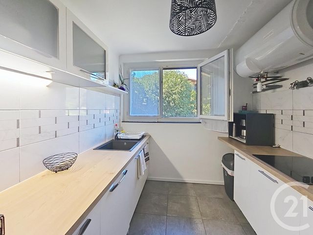 Afficher la photo en grand Appartement F3 à vendre - 3 pièces - 67.24 m2 - AMELIE LES BAINS PALALDA - 66 - LANGUEDOC-ROUSSILLON - Century 21 Agence Des Cerisiers
