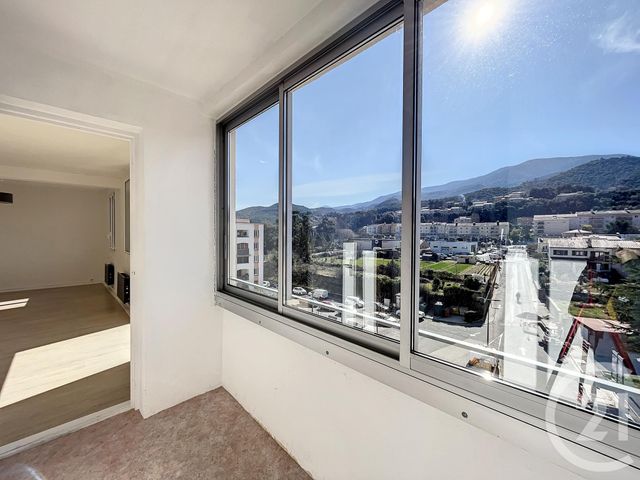 Appartement à louer - 3 pièces - 70.25 m2 - AMELIE LES BAINS PALALDA - 66 - LANGUEDOC-ROUSSILLON - Century 21 Agence Des Cerisiers
