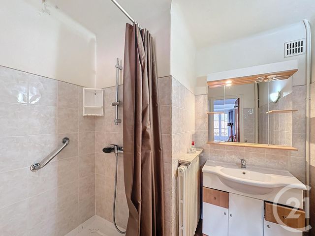 Afficher la photo en grand immeuble à vendre - 123.41 m2 - AMELIE LES BAINS PALALDA - 66 - LANGUEDOC-ROUSSILLON - Century 21 Agence Des Cerisiers
