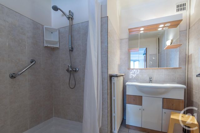 Afficher la photo en grand immeuble à vendre - 123.41 m2 - AMELIE LES BAINS PALALDA - 66 - LANGUEDOC-ROUSSILLON - Century 21 Agence Des Cerisiers