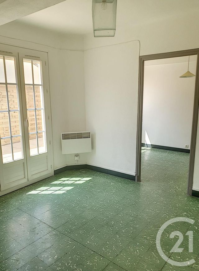 Appartement F2 à vendre - 2 pièces - 34.19 m2 - CERET - 66 - LANGUEDOC-ROUSSILLON - Century 21 Agence Des Cerisiers