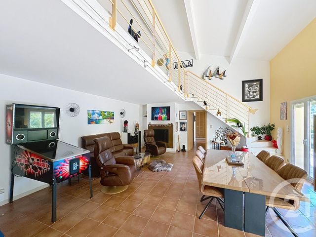 maison à vendre - 6 pièces - 173.2 m2 - ARLES SUR TECH - 66 - LANGUEDOC-ROUSSILLON - Century 21 Agence Des Cerisiers