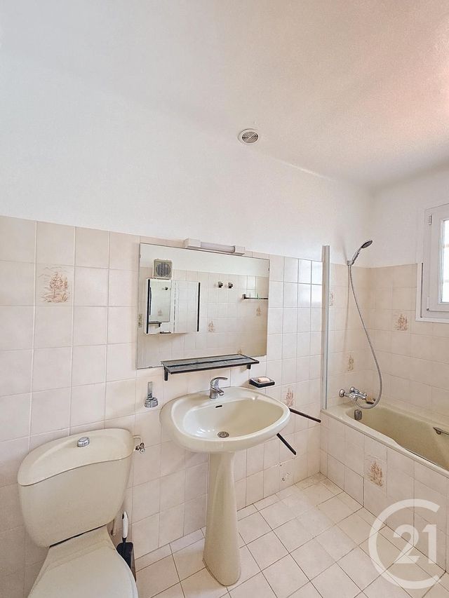 maison à louer - 5 pièces - 87.6 m2 - CERET - 66 - LANGUEDOC-ROUSSILLON - Century 21 Agence Des Cerisiers