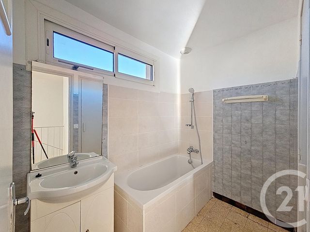 maison à louer - 4 pièces - 84.65 m2 - CERET - 66 - LANGUEDOC-ROUSSILLON - Century 21 Agence Des Cerisiers