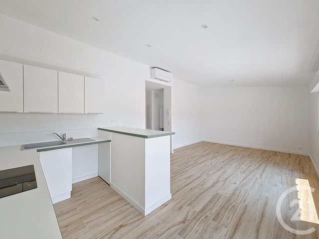Appartement F3 à louer - 3 pièces - 65.27 m2 - CERET - 66 - LANGUEDOC-ROUSSILLON - Century 21 Agence Des Cerisiers