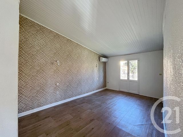 Appartement F3 à louer - 3 pièces - 65.78 m2 - ST JEAN PLA DE CORTS - 66 - LANGUEDOC-ROUSSILLON - Century 21 Agence Des Cerisiers