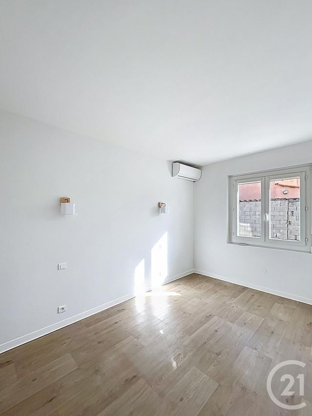 Appartement F3 à louer - 3 pièces - 65.78 m2 - ST JEAN PLA DE CORTS - 66 - LANGUEDOC-ROUSSILLON - Century 21 Agence Des Cerisiers