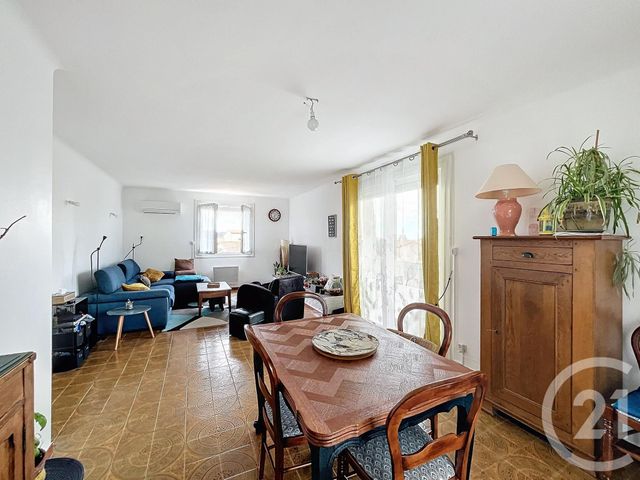 Appartement F4 à louer - 4 pièces - 94.55 m2 - CERET - 66 - LANGUEDOC-ROUSSILLON - Century 21 Agence Des Cerisiers