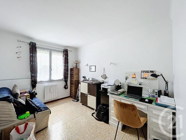 Appartement F4 à louer - 4 pièces - 94.55 m2 - CERET - 66 - LANGUEDOC-ROUSSILLON - Century 21 Agence Des Cerisiers