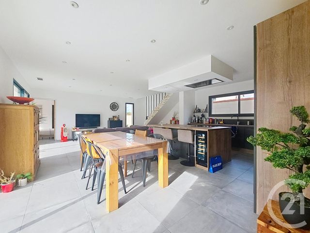 maison à vendre - 5 pièces - 144.48 m2 - MONTESQUIEU DES ALBERES - 66 - LANGUEDOC-ROUSSILLON - Century 21 Agence Des Cerisiers