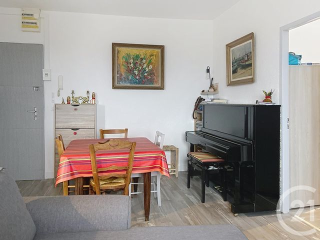 Appartement F3 à vendre - 3 pièces - 47.62 m2 - CERET - 66 - LANGUEDOC-ROUSSILLON - Century 21 Agence Des Cerisiers