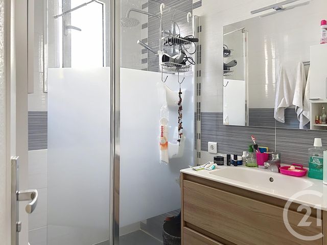 Appartement F3 à vendre - 3 pièces - 66.4 m2 - AMELIE LES BAINS PALALDA - 66 - LANGUEDOC-ROUSSILLON - Century 21 Agence Des Cerisiers