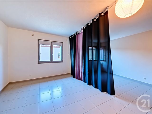 Appartement Studio à louer - 1 pièce - 37.75 m2 - CERET - 66 - LANGUEDOC-ROUSSILLON - Century 21 Agence Des Cerisiers