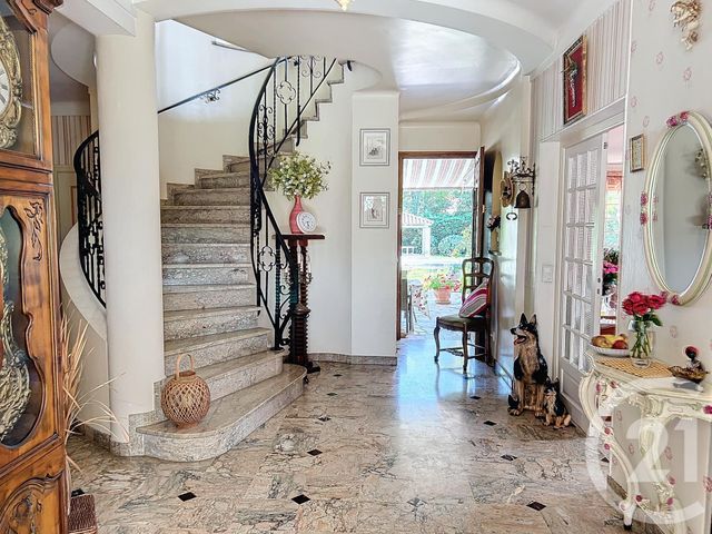 maison à vendre - 7 pièces - 240.39 m2 - CERET - 66 - LANGUEDOC-ROUSSILLON - Century 21 Agence Des Cerisiers