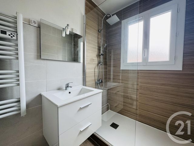 Appartement T2 à vendre - 2 pièces - 45.43 m2 - AMELIE LES BAINS PALALDA - 66 - LANGUEDOC-ROUSSILLON - Century 21 Agence Des Cerisiers