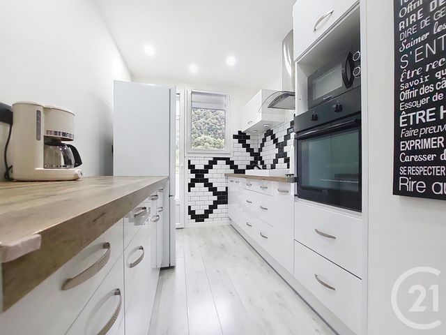 Appartement F3 à vendre - 3 pièces - 64.5 m2 - AMELIE LES BAINS PALALDA - 66 - LANGUEDOC-ROUSSILLON - Century 21 Agence Des Cerisiers