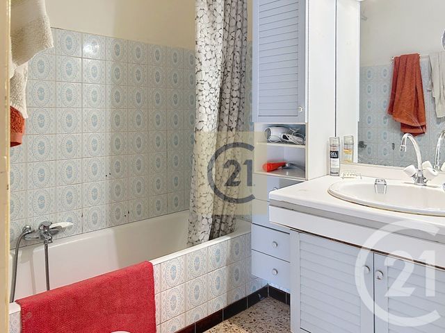 Appartement + f4 à vendre - 4 pièces - 95.76 m2 - CERET - 66 - LANGUEDOC-ROUSSILLON - Century 21 Agence Des Cerisiers