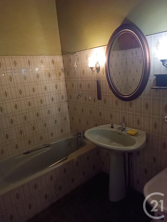 Appartement F4 à vendre - 4 pièces - 120.8 m2 - AMELIE LES BAINS PALALDA - 66 - LANGUEDOC-ROUSSILLON - Century 21 Agence Des Cerisiers