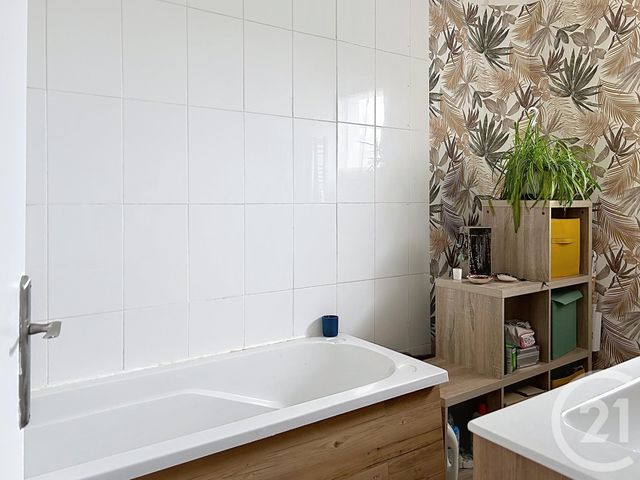 Appartement F3 à vendre - 3 pièces - 82.4 m2 - AMELIE LES BAINS PALALDA - 66 - LANGUEDOC-ROUSSILLON - Century 21 Agence Des Cerisiers