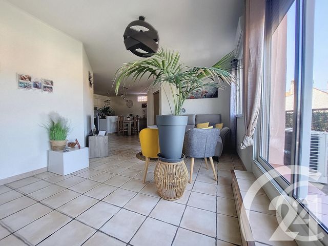Appartement F3 à vendre - 3 pièces - 76.0 m2 - LE BOULOU - 66 - LANGUEDOC-ROUSSILLON - Century 21 Agence Des Cerisiers