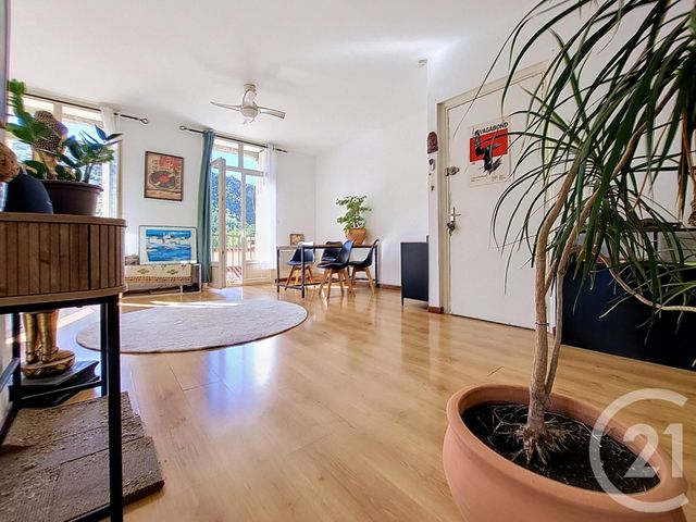 Appartement F3 à vendre - 3 pièces - 78.25 m2 - AMELIE LES BAINS PALALDA - 66 - LANGUEDOC-ROUSSILLON - Century 21 Agence Des Cerisiers