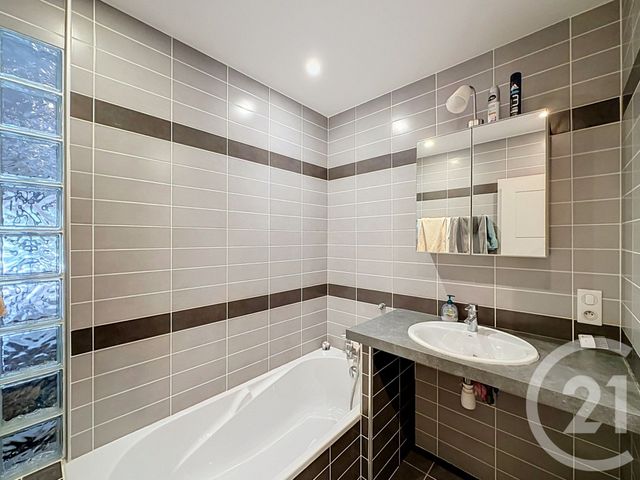 maison à vendre - 7 pièces - 273.35 m2 - ST JEAN PLA DE CORTS - 66 - LANGUEDOC-ROUSSILLON - Century 21 Agence Des Cerisiers