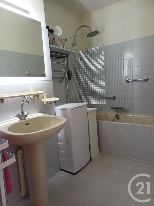 Appartement F3 à vendre - 3 pièces - 53.9 m2 - AMELIE LES BAINS PALALDA - 66 - LANGUEDOC-ROUSSILLON - Century 21 Agence Des Cerisiers