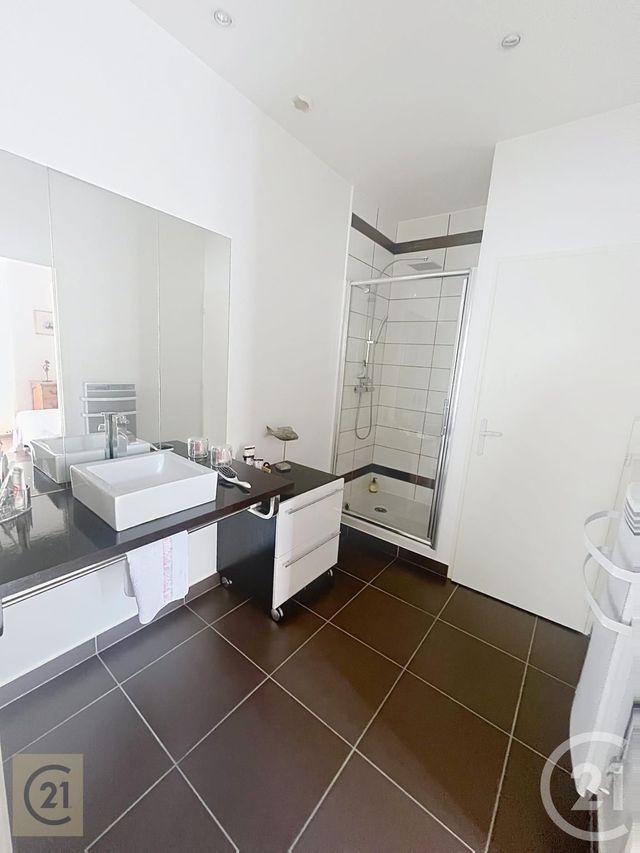 Appartement F2 à vendre - 2 pièces - 59.75 m2 - AMELIE LES BAINS PALALDA - 66 - LANGUEDOC-ROUSSILLON - Century 21 Agence Des Cerisiers