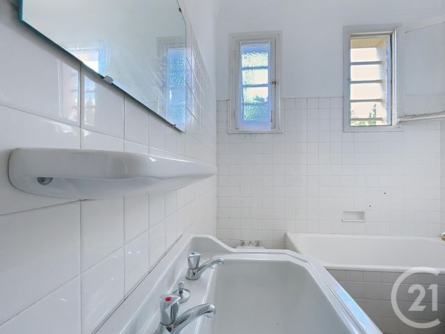 Afficher la photo en grand maison à vendre - 5 pièces - 101.55 m2 - CERET - 66 - LANGUEDOC-ROUSSILLON - Century 21 Agence Des Cerisiers