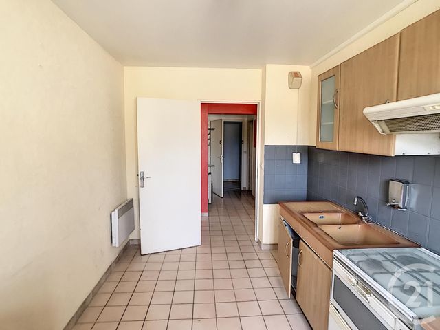 Afficher la photo en grand Appartement F3 à vendre - 3 pièces - 67.98 m2 - CERET - 66 - LANGUEDOC-ROUSSILLON - Century 21 Agence Des Cerisiers
