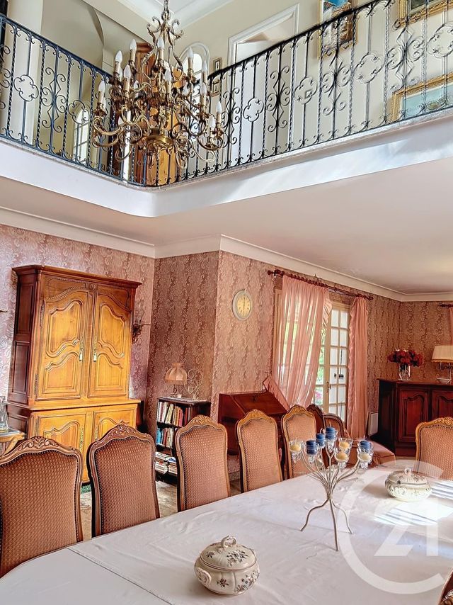 Afficher la photo en grand maison à vendre - 7 pièces - 240.39 m2 - CERET - 66 - LANGUEDOC-ROUSSILLON - Century 21 Agence Des Cerisiers