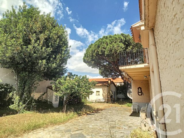 Afficher la photo en grand maison à vendre - 8 pièces - 193.12 m2 - CERET - 66 - LANGUEDOC-ROUSSILLON - Century 21 Agence Des Cerisiers