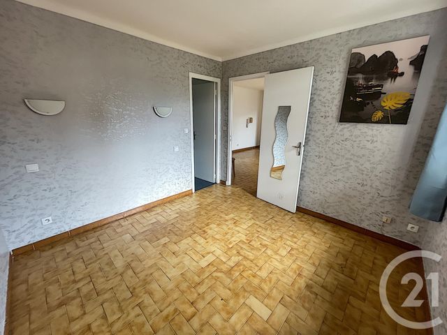Afficher la photo en grand Appartement F2 à louer - 2 pièces - 42.1 m2 - ARLES SUR TECH - 66 - LANGUEDOC-ROUSSILLON - Century 21 Agence Des Cerisiers