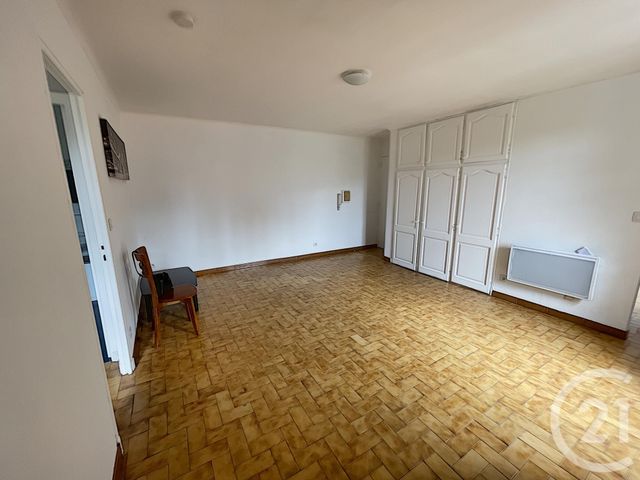 Afficher la photo en grand Appartement F2 à louer - 2 pièces - 42.1 m2 - ARLES SUR TECH - 66 - LANGUEDOC-ROUSSILLON - Century 21 Agence Des Cerisiers